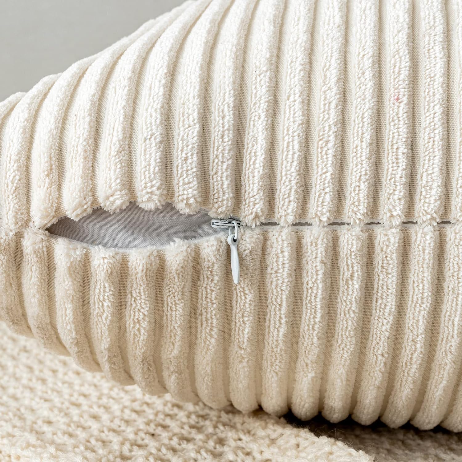 Throw Pillow Covers Corduroy D - огляд і ціна Pillow Insert 18X18